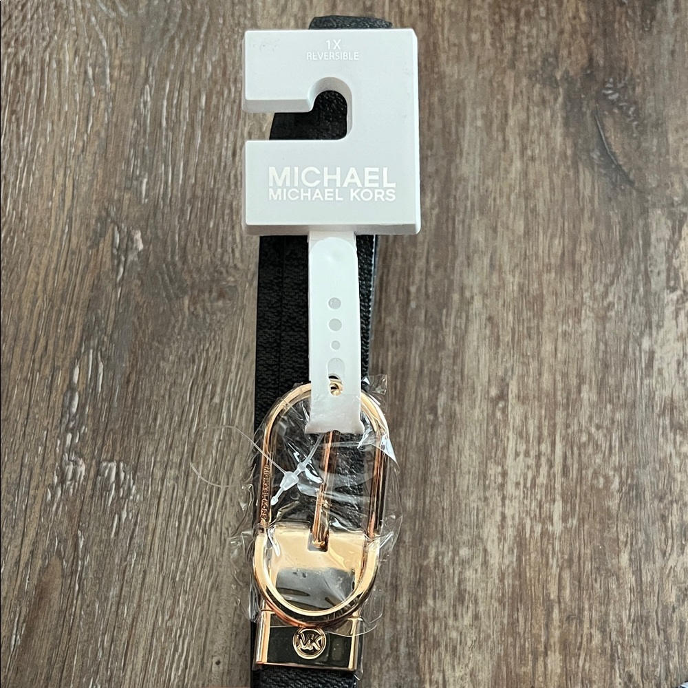 Michael Kors Elegant Black Belt with Gold Buckle